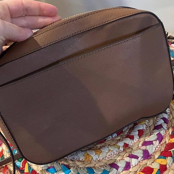 Michael Kors Tan Crossbody Bag with Gold Accents - Picture 4 of 6